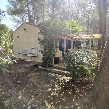 Maisonnette En Pleine Nature Le Beausset Εξωτερικό φωτογραφία