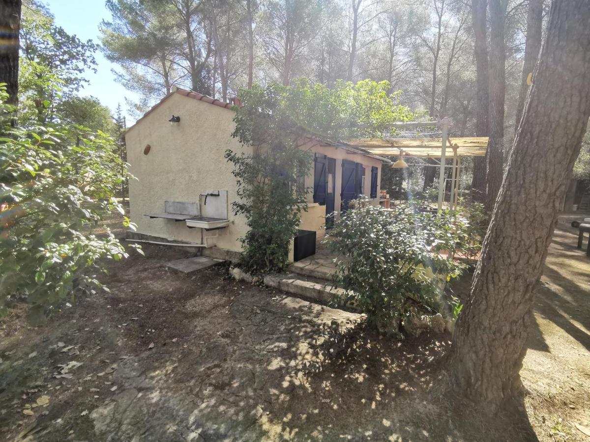 Maisonnette En Pleine Nature Le Beausset Εξωτερικό φωτογραφία